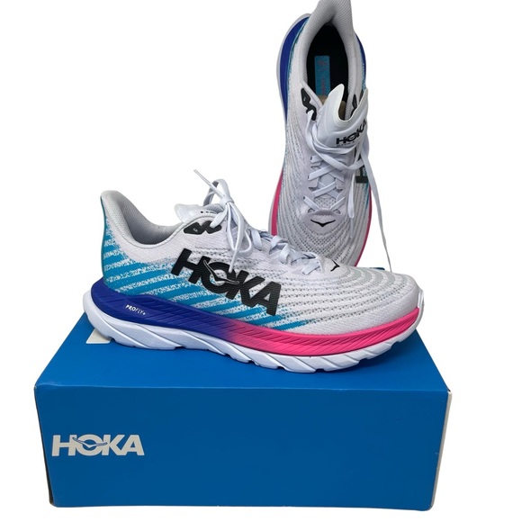 Hoka Shoes - New HOKA women Mach 5 in white and blue sz 10B